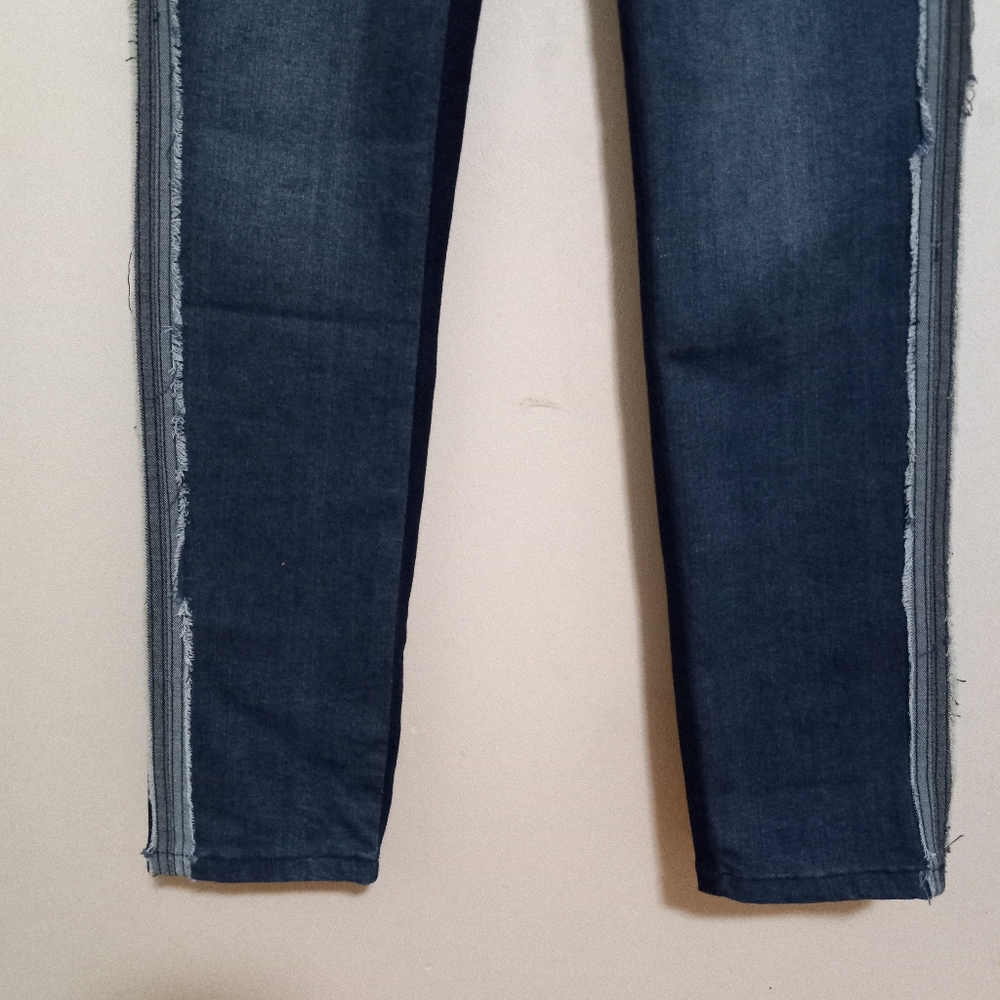 Joseph Ribbkoff 6 Reverse Side Fray Stripe Skinny Stretch Jeans - Picture 9 of 16
